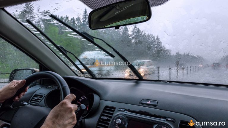 Cum sa conduci in siguranta pe ploaie daca esti sofer incepator