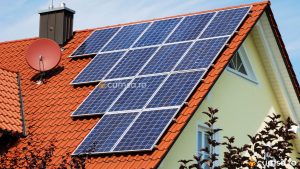 Panouri fotovoltaice pentru casa. Cum sa le instalezi, cata energie produc si in cat timp recuperezi investitia