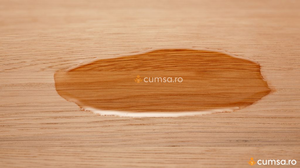Cum sa cureti petele de grasime de pe lemn