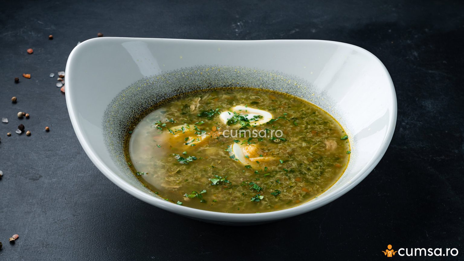 Cum sa faci ciorba de macris. Reteta cu afumatura si ou - cumsa.ro