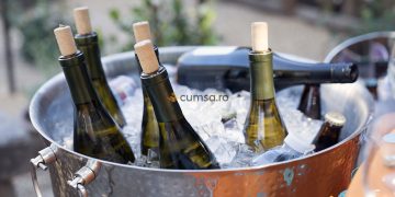 Cum sa racesti o sticla de vin. 4 metode rapide
