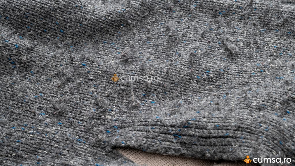 Pulover plin de scame