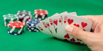 Cum sa joci poker. Care sunt regulile pe care sa le respecti