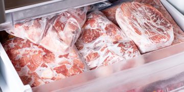 Cat timp rezista carnea de porc la congelator si cum sa iti dai seama daca s-a stricat