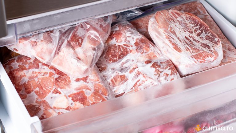 Cat timp rezista carnea de porc la congelator si cum sa iti dai seama daca s-a stricat