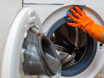 Cum sa cureti o masina de spalat rufe care miroase urat