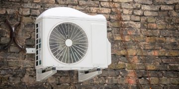 Cum sa protejezi unitatea de aer conditionat pe timp de iarna si ce nu ar trebui sa faci