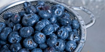 Cum sa speli afinele pentru a indeparta reziduurile de pesticide si cum le pastrezi