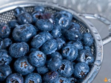 Cum sa speli afinele pentru a indeparta reziduurile de pesticide si cum le pastrezi