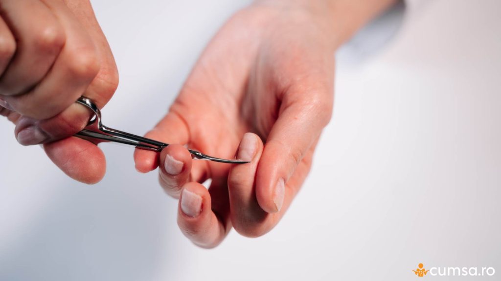 Cum sa ascuti o forfecuta pentru cuticule