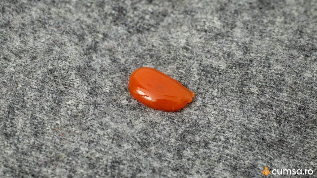 Cum sa cureti un pulover din casmir